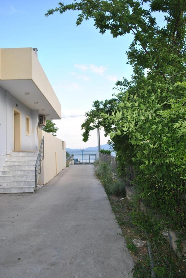 Artemis - Marina Apartments Evia Екстериор снимка